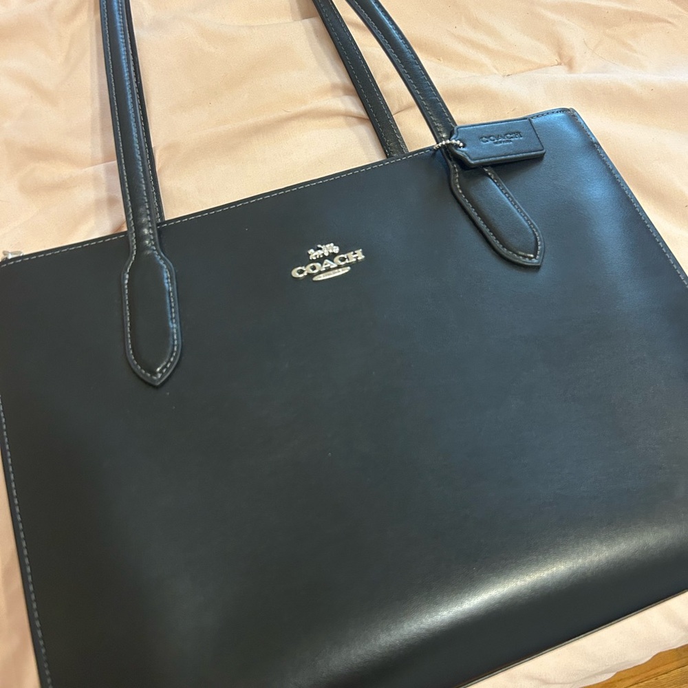 Coach Black Leather Tote Structured Design